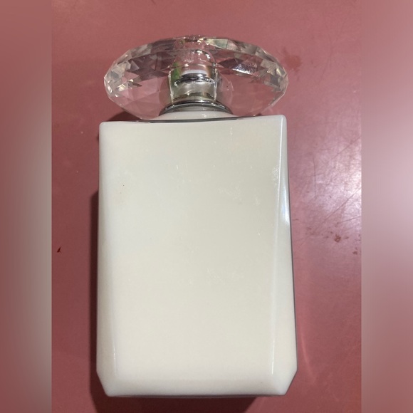 Versace Bright Crystal Perfumed Body Lotion for Women 3.4 oz NEW - Picture 3 of 4